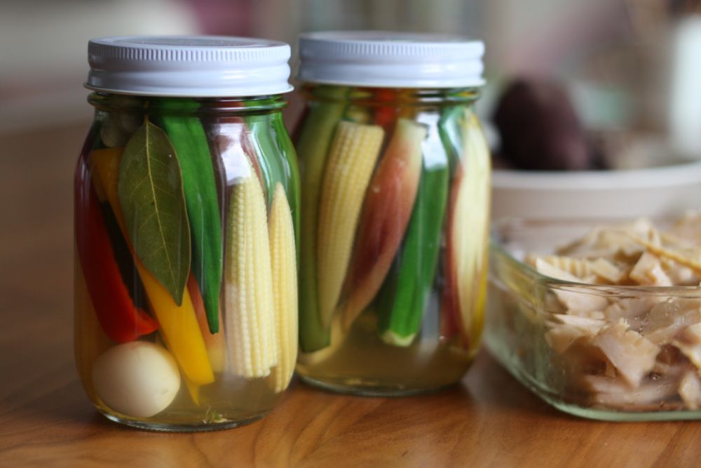 季節の野菜のピクルス